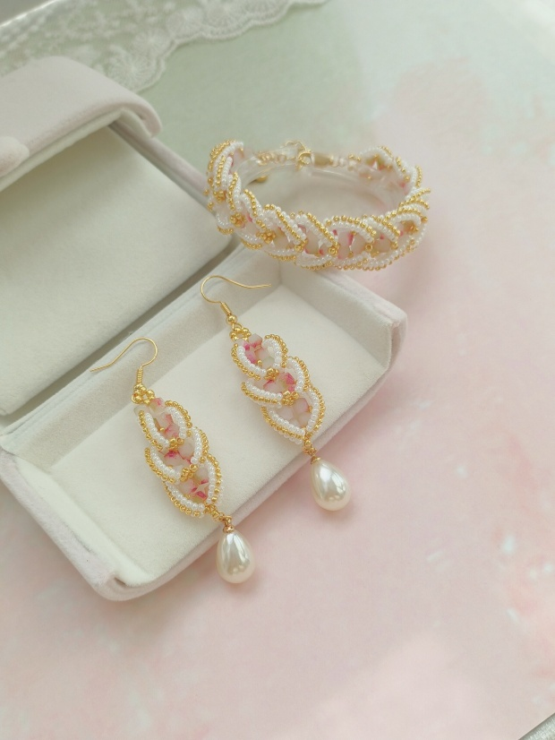 Handmade Pearl Crystal Jewelry Set | Elegant Pink Beaded Bracelet & Drop Earrings Gift for Women