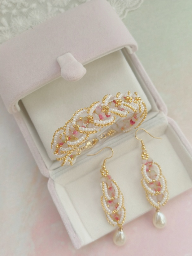 Handmade Pearl Crystal Jewelry Set | Elegant Pink Beaded Bracelet & Drop Earrings Gift for Women