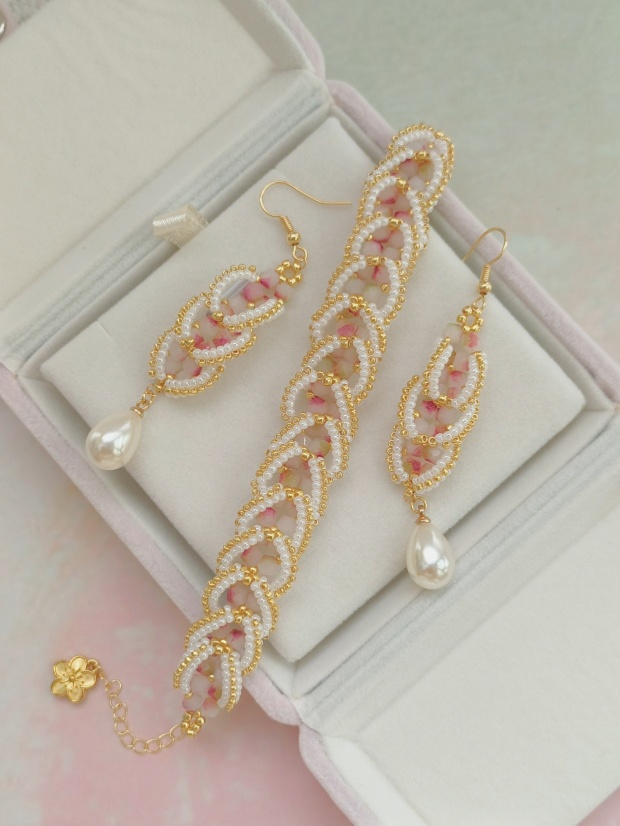 Handmade Pearl Crystal Jewelry Set | Elegant Pink Beaded Bracelet & Drop Earrings Gift for Women